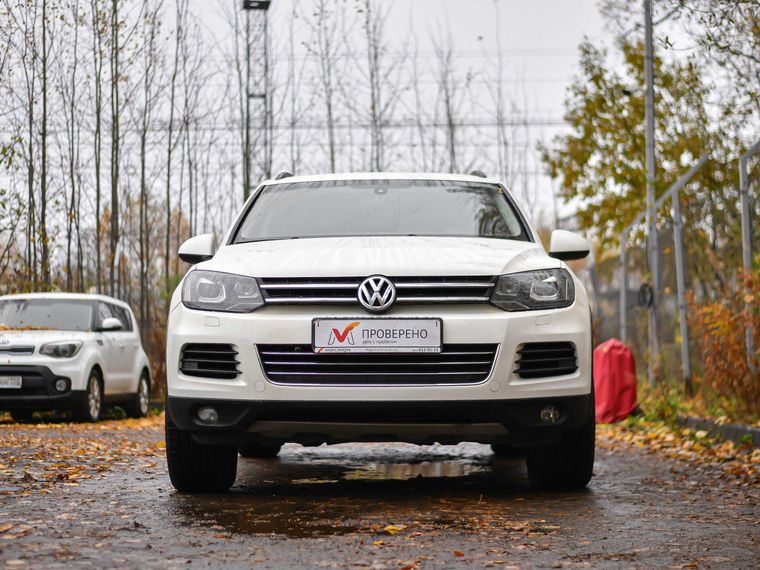 Volkswagen Touareg 2011 года, 129 725 км - вид 3