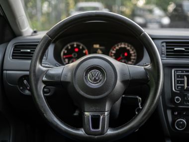 Volkswagen Jetta 2014 года, 236 181 км - вид 7