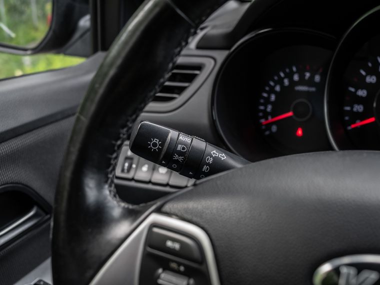 KIA Rio 2015 года, 115 419 км - вид 6