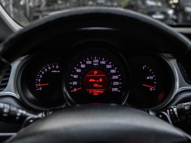 KIA Ceed 2018 года, 216 965 км - вид 5