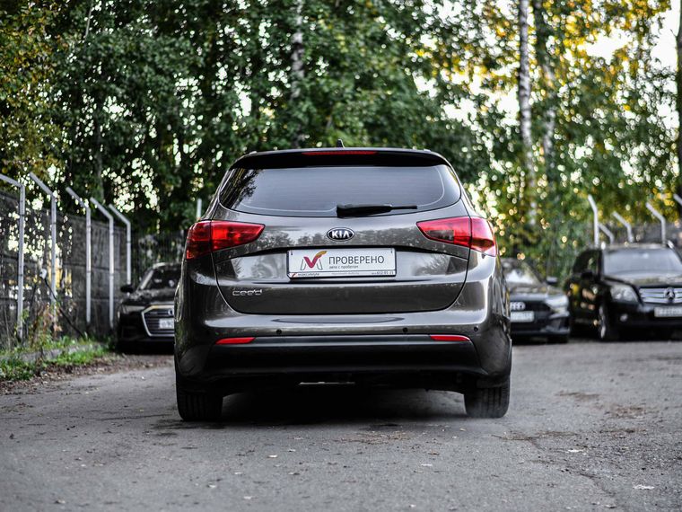 KIA Ceed 2018 года, 216 965 км - вид 4
