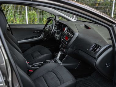 KIA Ceed 2018 года, 216 965 км - вид 12