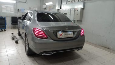 Mercedes-Benz C-класс 2015 года, 158 707 км - вид 4