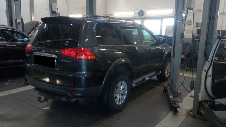 Mitsubishi Pajero Sport 2011 года, 253 275 км - вид 4