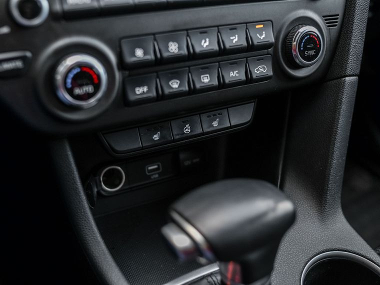 KIA Sportage 2018 года, 153 000 км - вид 11