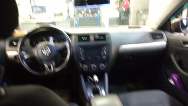 Volkswagen Jetta 2013 года, 211 879 км - вид 5