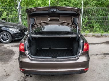 Volkswagen Jetta 2013 года, 211 879 км - вид 15