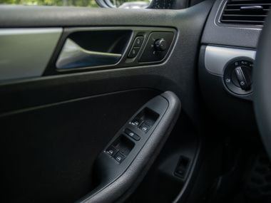 Volkswagen Jetta 2013 года, 211 879 км - вид 10