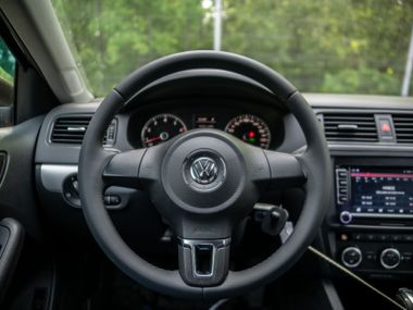 Volkswagen Jetta 2013 года, 211 879 км - вид 6