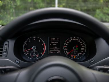 Volkswagen Jetta 2013 года, 211 879 км - вид 5