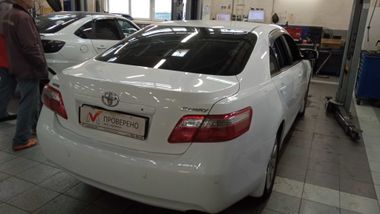 Toyota Camry 2008 года, 260 000 км - вид 3