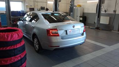 Skoda Octavia 2017 года, 148 658 км - вид 4