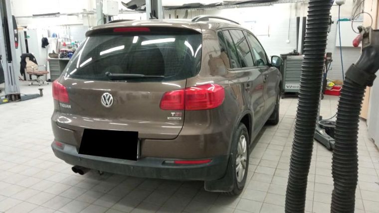 Volkswagen Tiguan 2014 года, 163 950 км - вид 4