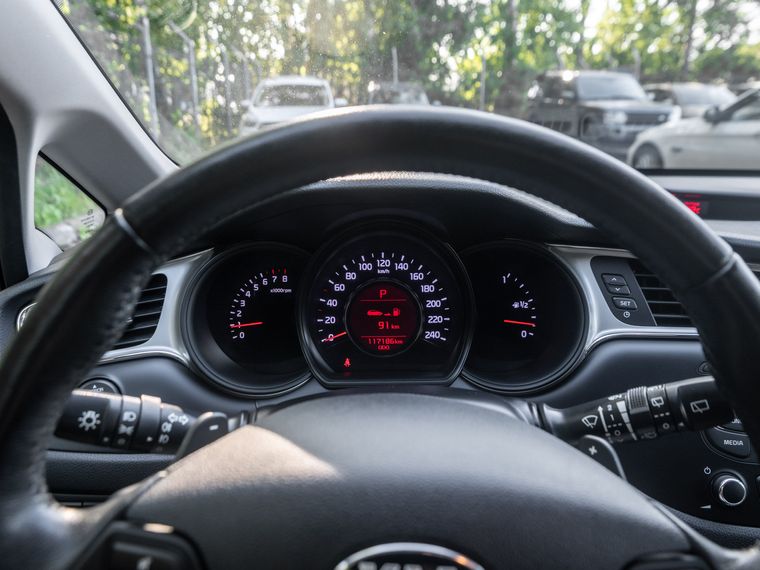 KIA Ceed 2016 года, 117 184 км - вид 5