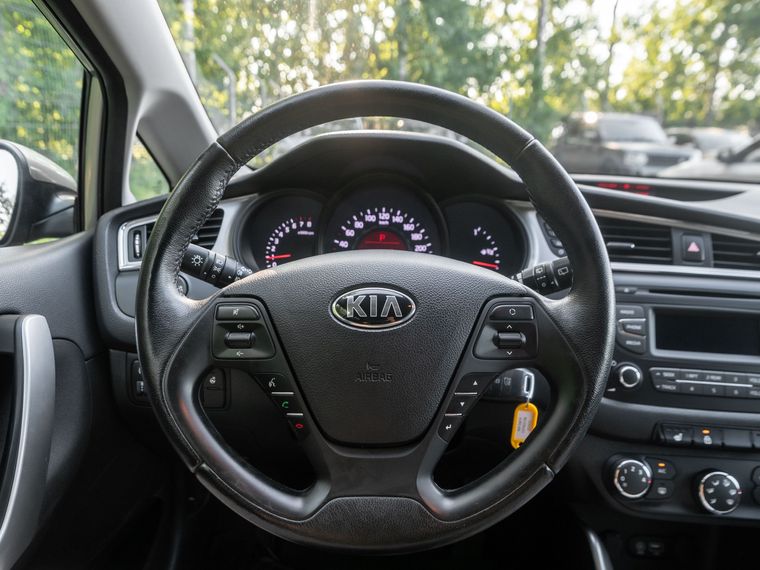 KIA Ceed 2016 года, 117 184 км - вид 6