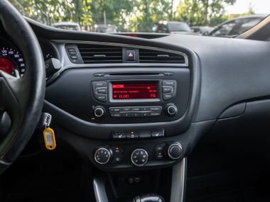KIA Ceed 2016 года, 117 184 км - вид 7