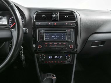 Volkswagen Polo 2014 года, 142 000 км - вид 10