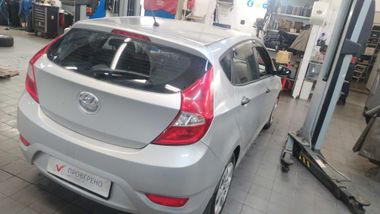 Hyundai Solaris 2014 года, 119 765 км - вид 3