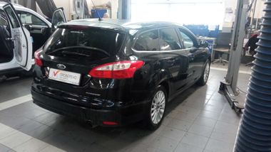 Ford Focus 2014 года, 256 829 км - вид 3