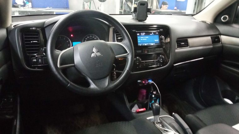 Mitsubishi Outlander 2014 года, 140 447 км - вид 5