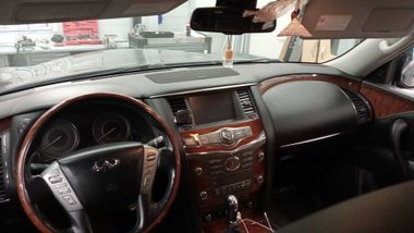 Infiniti QX80 2015 года, 190 873 км - вид 5