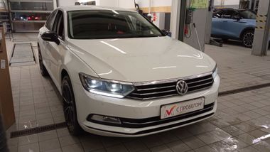 Volkswagen Passat 2015 года, 183 172 км - вид 3