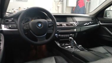 BMW 5 серия 2011 года, 286 804 км - вид 5