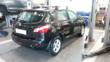 Nissan Qashqai 2011 года, 193 000 км - вид 3