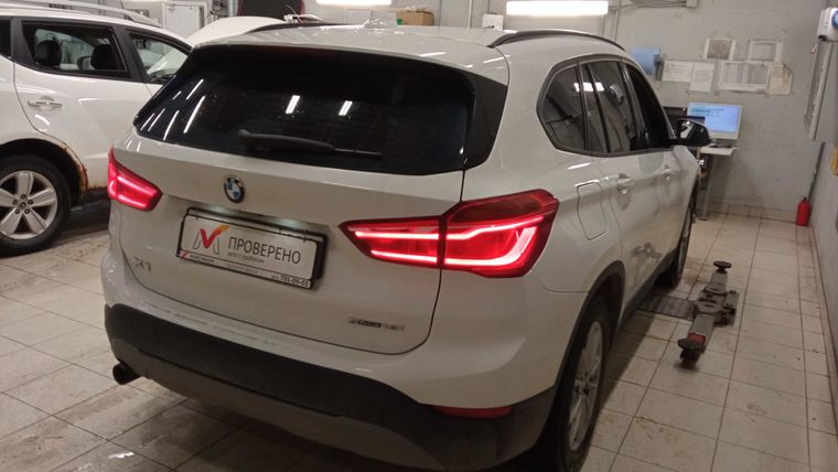 BMW X1 2018 года, 132 714 км - вид 3
