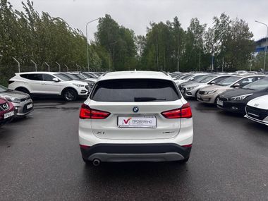 BMW X1 2018 года, 132 714 км - вид 5