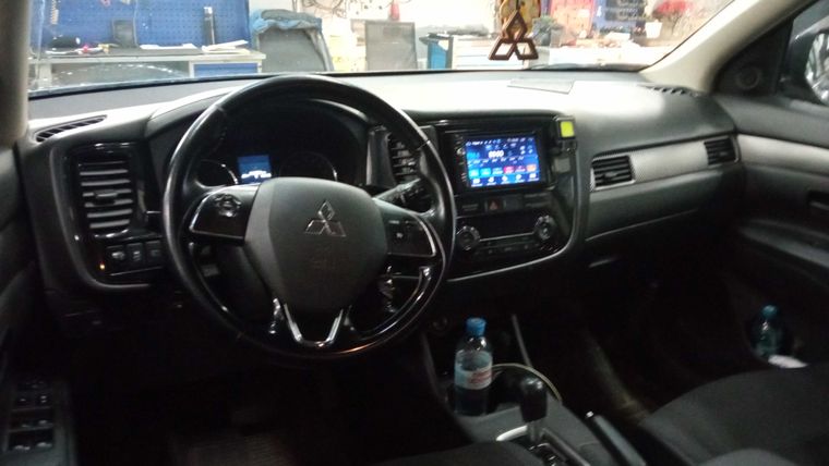 Mitsubishi Outlander 2015 года, 168 697 км - вид 5
