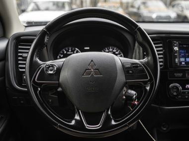 Mitsubishi Outlander 2015 года, 168 697 км - вид 6