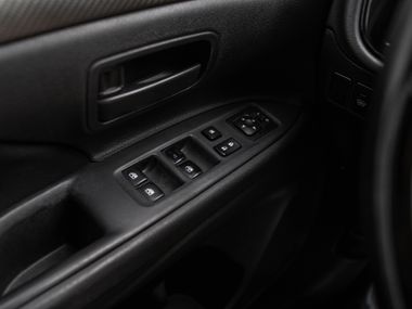 Mitsubishi Outlander 2015 года, 168 697 км - вид 9