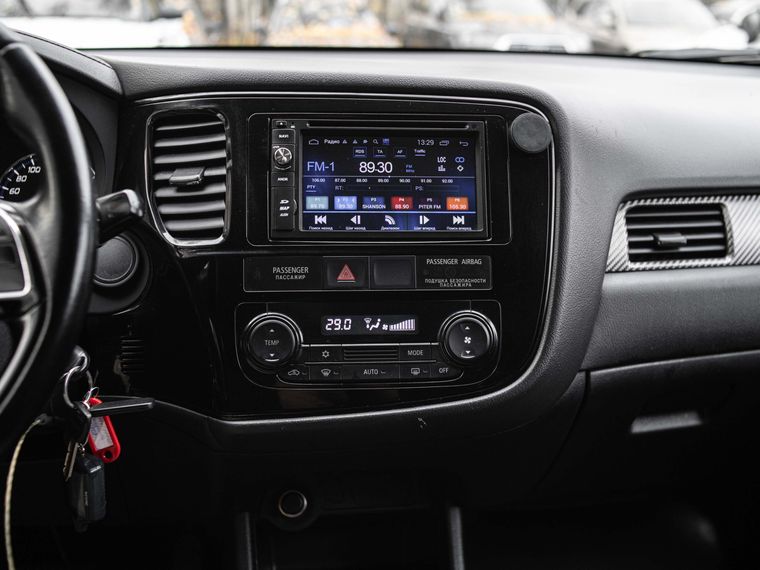 Mitsubishi Outlander 2015 года, 168 697 км - вид 7