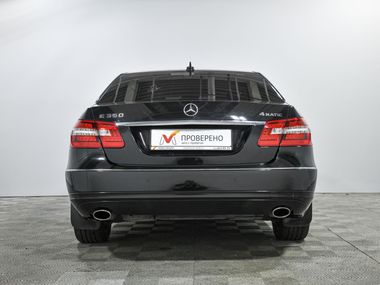 Mercedes-Benz E-класс 2011 года, 139 641 км - вид 5