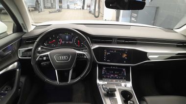 Audi A6 2019 года, 93 613 км - вид 5