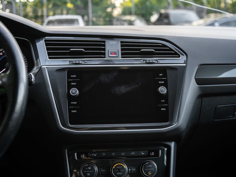 Volkswagen Tiguan 2018 года, 219 967 км - вид 7