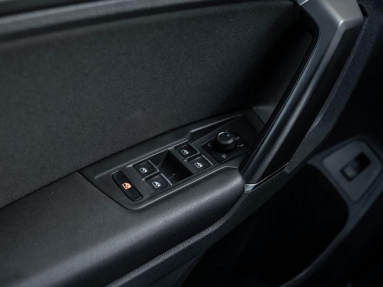 Volkswagen Tiguan 2018 года, 219 967 км - вид 10