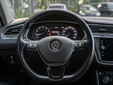 Volkswagen Tiguan 2018 года, 219 967 км - вид 6