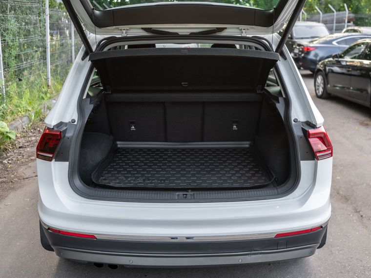 Volkswagen Tiguan 2018 года, 219 967 км - вид 15