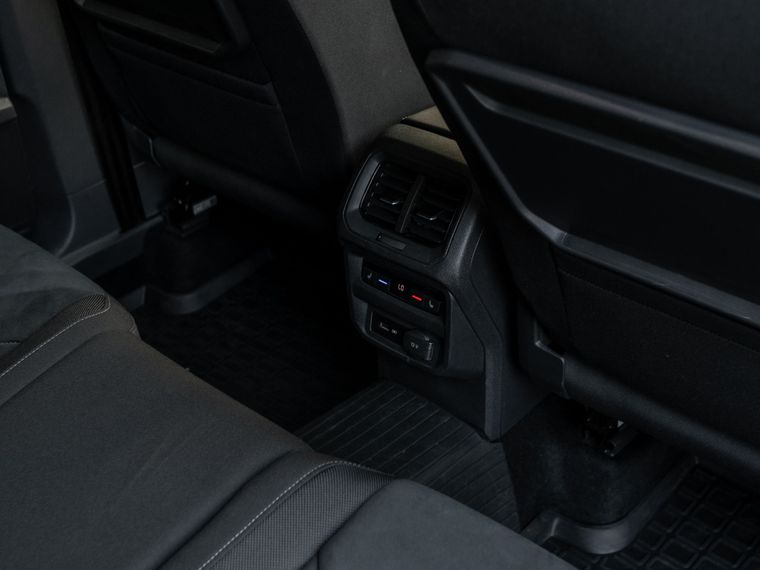 Volkswagen Tiguan 2018 года, 219 967 км - вид 12