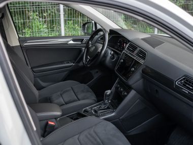 Volkswagen Tiguan 2018 года, 219 967 км - вид 14