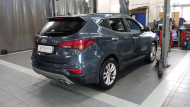 Hyundai Santa Fe 2017 года, 135 442 км - вид 3