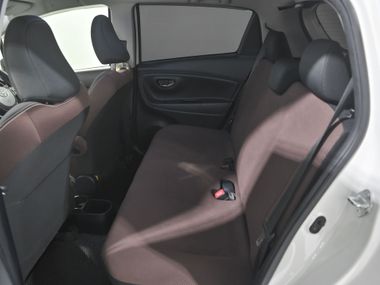 Toyota Vitz 2017 года, 149 974 км - вид 20