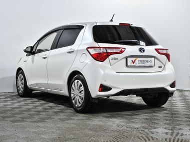 Toyota Vitz 2017 года, 149 974 км - вид 8