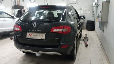Renault Koleos 2012 года, 258 000 км - вид 3