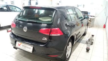 Volkswagen Golf 2014 года, 154 235 км - вид 3