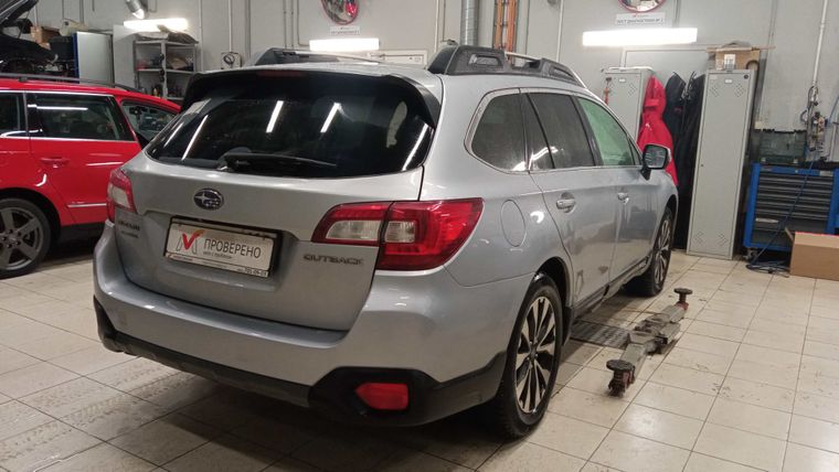 Subaru Outback 2015 года, 182 768 км - вид 3