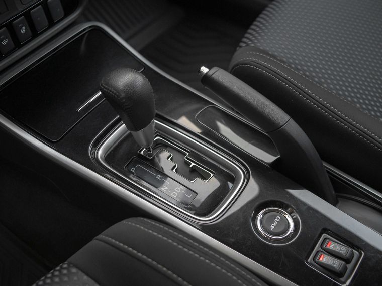 Mitsubishi Outlander 2018 года, 124 391 км - вид 10