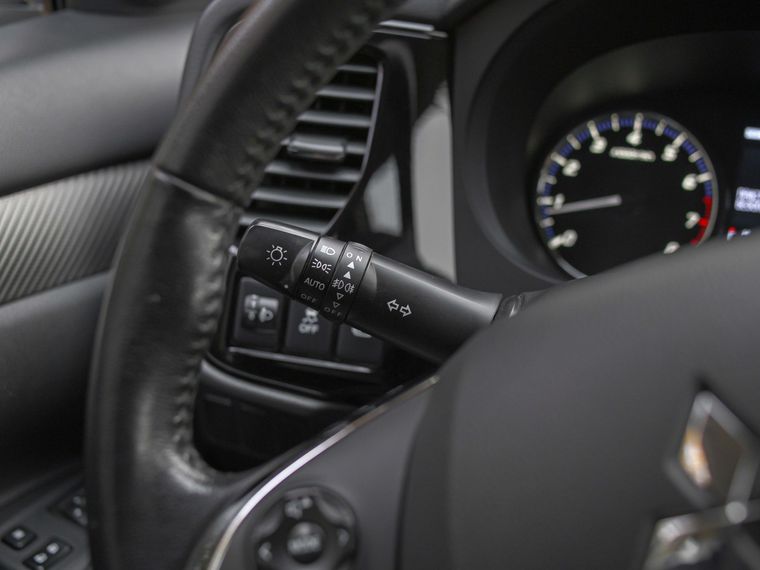 Mitsubishi Outlander 2018 года, 124 391 км - вид 6